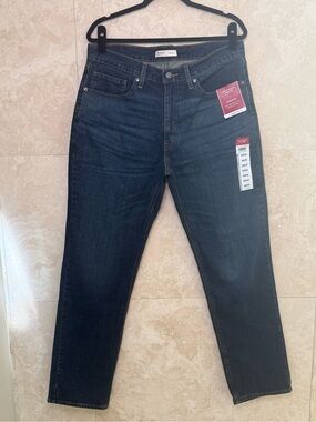 Levi Strauss Signature Athletic Fit Jeans Men’s 34x32 Dark Wash Comfort Flex NWT